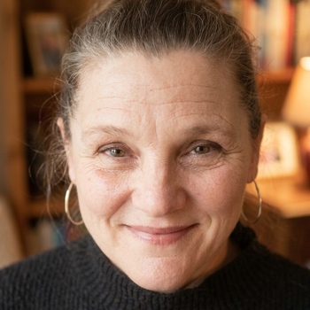 Avatar of Sara Earl