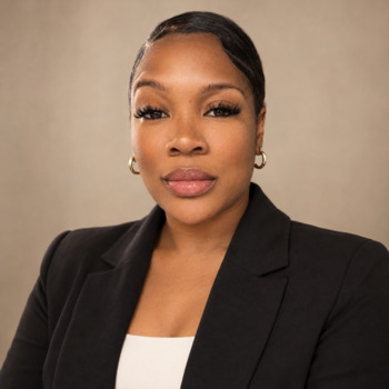 Avatar of Shay Webb