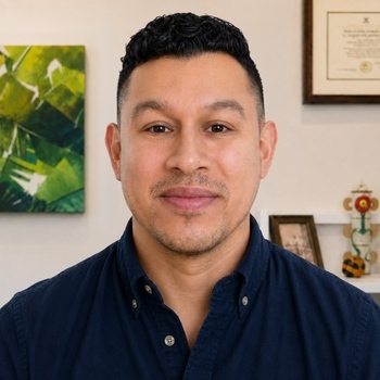 Avatar of Dr. Daniel Olavarría, DSW, LCSW