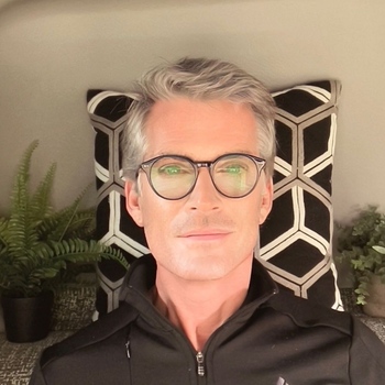 Avatar of R Matthew Kamins, MD