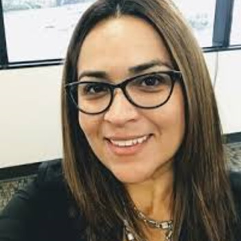 Avatar of Carmen R Cuevas