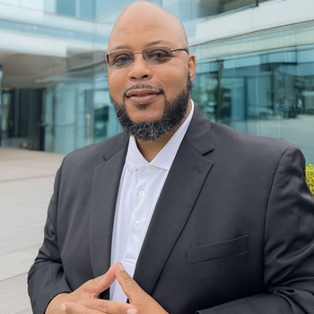 Avatar of Charles Anderson