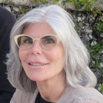 Avatar of SUSAN J EMERSON