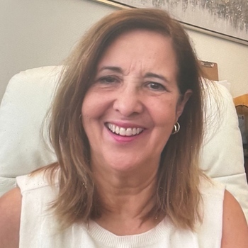 Avatar of Lena Sheffield