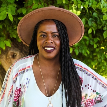 Avatar of Sophia Hunter