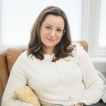 Avatar of Dr. Irma Khelghati