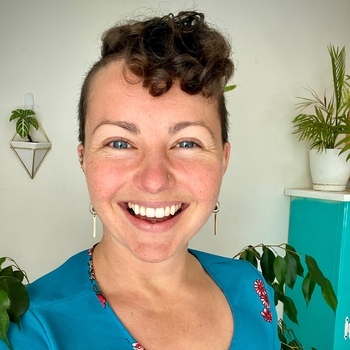 Avatar of Elaine Power, LMFT