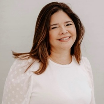 Avatar of Yolanda Velez, LCPC