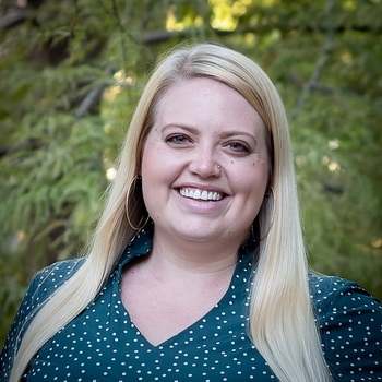 Avatar of Elizabeth Ledford