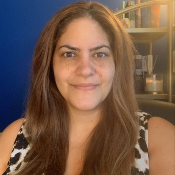 Avatar of Dr. Annie Gharakhani