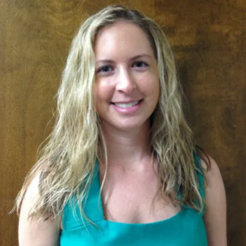 Avatar of Dr. Lindsay Scharfstein