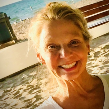 Avatar of Mary Combs