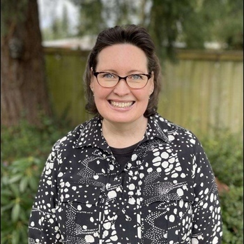Avatar of Lisa Stewart, MSW