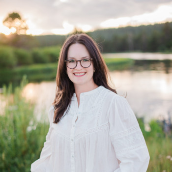 Avatar of Lindsay Bunselmeyer