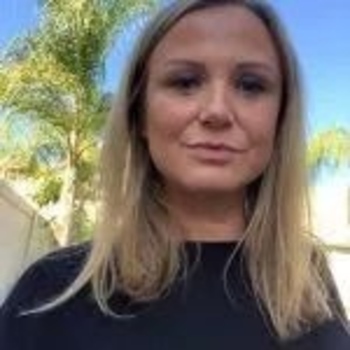 Avatar of Meg Rozmanit