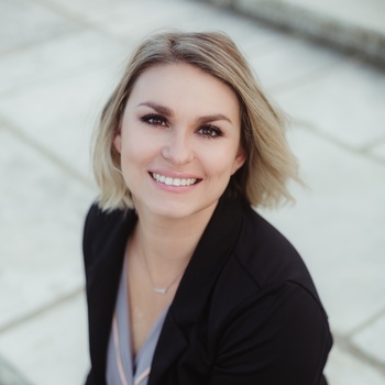 Avatar of Dr. Vanessa Houdek 